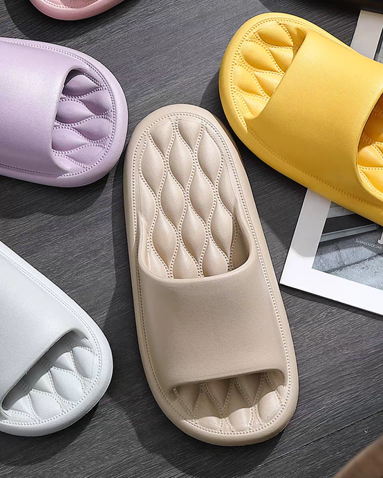 Men and women indoor slippers are non-slip ultra-soft and can be worn ...
